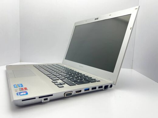 Ноутбук Б-клас Sony Vaio PCG-4251GM / 13.3" (1366x768) TN / Intel Core i5-2430M (2 (4) ядра по 2.4 - 3.0 GHz) / 6 GB DDR3 / 240 GB SSD / Intel HD Graphics 3000 / WebCam / Без АКБ Ноутбук Б-клас Sony Vaio PCG-4251GM / 13.3" (1366x768) TN / Intel Core i5-2430M (2 (4) ядра по 2.4 - 3.0 GHz) / 6 GB DDR3 / 240 GB SSD / Intel HD Graphics 3000 / WebCam / Без АКБ
