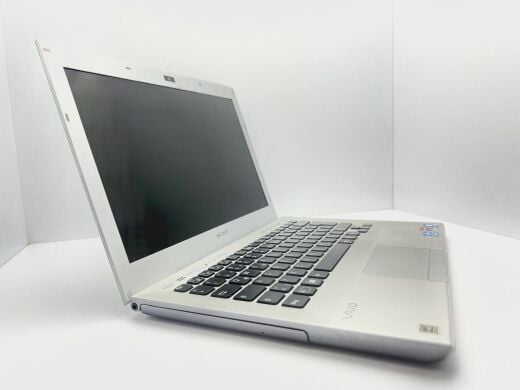 Ноутбук Б-клас Sony Vaio PCG-4251GM / 13.3" (1366x768) TN / Intel Core i5-2430M (2 (4) ядра по 2.4 - 3.0 GHz) / 6 GB DDR3 / 240 GB SSD / Intel HD Graphics 3000 / WebCam / Без АКБ Ноутбук Б-клас Sony Vaio PCG-4251GM / 13.3" (1366x768) TN / Intel Core i5-2430M (2 (4) ядра по 2.4 - 3.0 GHz) / 6 GB DDR3 / 240 GB SSD / Intel HD Graphics 3000 / WebCam / Без АКБ