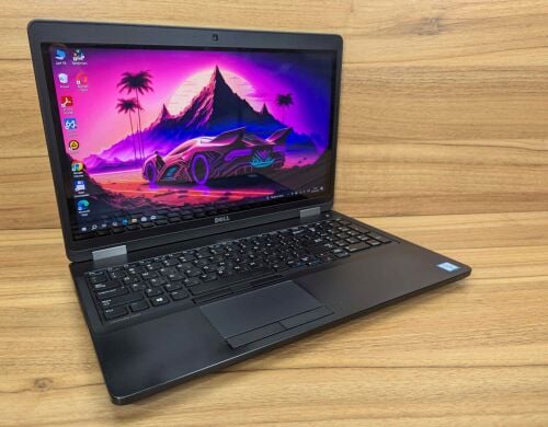 Ноутбук Dell Latitude E5570 / 15.6" (1920x1080) IPS Touch / Intel Core i5-6300U (2 (4) ядра по 2.4 - 3.0 GHz) / 8 GB DDR4 / 256 GB SSD / AMD Radeon R7 M360, 2 GB DDR3, 64-bit / WebCam / VGA / Windows 10