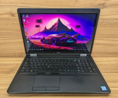Ноутбук Dell Latitude E5570 / 15.6" (1920x1080) IPS Touch / Intel Core i5-6300U (2 (4) ядра по 2.4 - 3.0 GHz) / 8 GB DDR4 / 256 GB SSD / AMD Radeon R7 M360, 2 GB DDR3, 64-bit / WebCam / VGA / Windows 10
