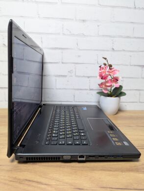 Ноутбук Lenovo G780 / 17.3" (1600x900) TN / Intel Core i3-2328M (2 (4) ядра по 2.2 GHz) / 8 GB DDR3 / 256 GB SSD / nVidia GeForce GT 635M, 2 GB GDDR3, 128-bit / WebCam