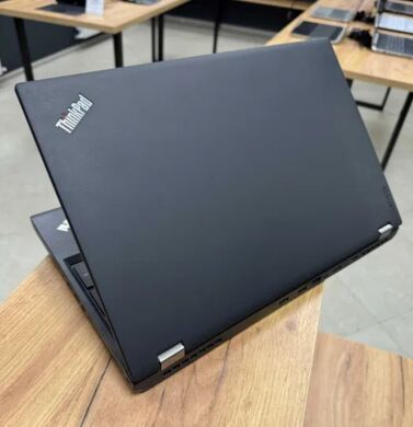 Мобільна робоча станція Lenovo ThinkPad P50 / 15.6" (1920x1080) IPS / Intel Core i7-6700HQ (4 (8) ядра по 2.6 - 3.5 GHz) / 16 GB DDR4 / 256 GB SSD / nVidia Quadro M1000M, 4 GB GDDR5, 128-bit / WebCam /Win 10 Pro