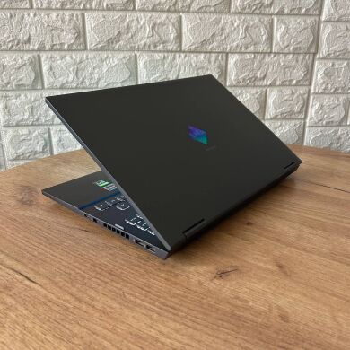 Игровой ноутбук HP Omen 15-ek0013 / 15.6" (1920x1080) IPS / AMD Ryzen 5 5600H (6 (12) ядер по 3.3 - 4.2 GHz) / 16 GB DDR4 / 512 GB SSD / nVidia GeForce RTX 3060, 6 GB GDDR6, 192-bit / WebCam