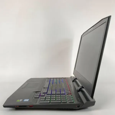 Ігровий ноутбук Б-клас HP Omen 17-an0 / 17.3" (1920x1080) IPS / Intel Core i7-7700HQ (4 (8) ядра по 2.8 - 3.8 GHz) / 16 GB DDR4 / 256 GB SSD + 1000 GB HDD / nVidia GeForce GTX 1070, 8 GB GDDR5, 256-bit / WebCam / HDMI