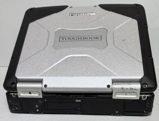 Защищенный планшет Panasonic Toughbook CF-31 / 13.1" (1920x1200) IPS Touch / Intel Core i5-7300U (2 (4) ядра по 2.6 - 3.5 GHz) / 16 GB DDR4 / 120 GB SSD / Intel HD Graphics 620 / WebCam / Win 11 Pro