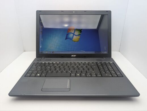 Ноутбук Acer TravelMate 5744z / 15.6" (1366x768) TN / Intel Core i3-350M (2 (4) ядра по 2.27 GHz) / 6 GB DDR3 / 320 GB HDD / Intel HD Graphics / WebCam / DVD-ROM