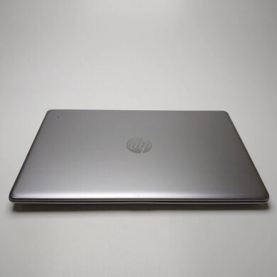 Игровой ноутбук HP ProBook 470 G7 / 17.3" (1920x1080) IPS / Intel Core i5-10210U (4 (8) ядра по 1.6 - 4.2 GHz) / 8 GB DDR4 / 256 GB SSD / AMD Radeon 530, 2 GB GDDR5, 64-bit / WebCam / DVD-ROM / Win 10 Pro