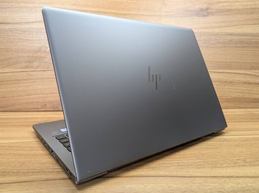 Мобильная рабочая станция HP zBook 14u G6 / 14" (1920x1080) IPS / Intel Core i5-8265U (4 (8) ядра по 1.6 - 3.9 GHz) / 16 GB DDR4 / 256 GB SSD / AMD Radeon Pro WX 3200, 4 GB GDDR5, 128-bit / WebCam / TouchID / Windows 10