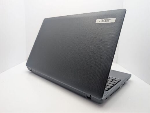 Ноутбук Acer TravelMate 5744z / 15.6" (1366x768) TN / Intel Core i3-350M (2 (4) ядра по 2.27 GHz) / 6 GB DDR3 / 320 GB HDD / Intel HD Graphics / WebCam / DVD-ROM