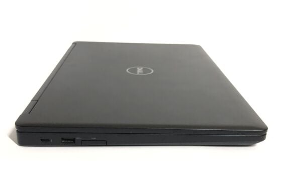 Ігровий ноутбук Dell Latitude 5580 / 15.6" (1920x1080) IPS / Intel Core i5-7440HQ (4 ядра по 2.8 - 3.8 GHz) / 8 GB DDR4 / 256 GB SSD / nVidia GeForce 940MX, 2 GB GDDR5, 64-bit / WebCam / Win 11 Pro Ігровий ноутбук Dell Latitude 5580 / 15.6" (1920x1080) IPS / Intel Core i5-7440HQ (4 ядра по 2.8 - 3.8 GHz) / 8 GB DDR4 / 256 GB SSD / nVidia GeForce 940MX, 2 GB GDDR5, 64-bit / WebCam / Win 11 Pro