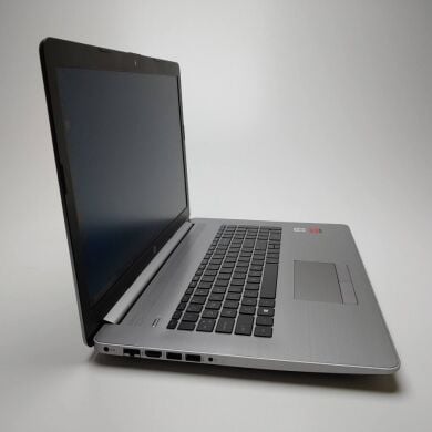 Игровой ноутбук HP ProBook 470 G7 / 17.3" (1920x1080) IPS / Intel Core i5-10210U (4 (8) ядра по 1.6 - 4.2 GHz) / 8 GB DDR4 / 256 GB SSD / AMD Radeon 530, 2 GB GDDR5, 64-bit / WebCam / DVD-ROM / Win 10 Pro