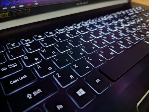 Игровой ноутбук Acer Aspire 7 A717-72G / 17.3" (1920x1080) IPS / Intel Core i7-8750H (6 (12) ядер по 2.2 - 4.1 GHz) / 16 GB DDR4 / 512 GB SSD / nVidia GeForce GTX 1060, 6 GB GDDR5, 192-bit / WebCam / Windows 10