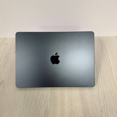 Ультрабук Apple MacBook Air 13 M3 A3113 (2024) / 13.3" (2560x1664) IPS / Apple M3 (8 ядер по 2.7 - 4.1 GHz) / 16 GB DDR5 / 512 GB SSD / Apple M3 Graphics / WebCam / MacOS