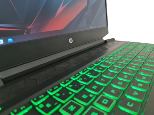 Игровой ноутбук HP Pavilion Gaming 15-ec2065nf / 15.6" (1920x1080) IPS / AMD Ryzen 5 5600H (6 (12) ядер по 3.3 - 4.2 GHz) / 8 GB DDR4 / 512 GB SSD / nVidia GeForce RTX 3050, 4 GB GDDR6, 128-bit / WebCam