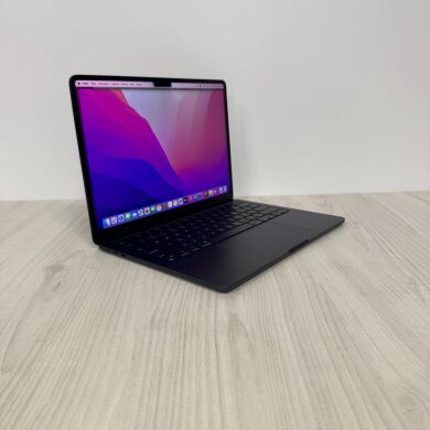 Ультрабук Apple MacBook Air 13 M3 A3113 (2024) / 13.3" (2560x1664) IPS / Apple M3 (8 ядер по 2.7 - 4.1 GHz) / 16 GB DDR5 / 512 GB SSD / Apple M3 Graphics / WebCam / MacOS