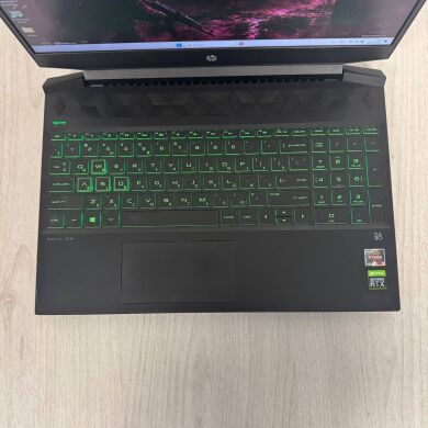 Игровой ноутбук Б-класс HP Pavilion Gaming 15-ec2000ua / 15.6" (1920x1080) IPS / AMD Ryzen 5 5600H (6 (12) ядер по 3.3&nbsp;- 4.2&nbsp;GHz) / 8 GB DDR4 / 512 GB SSD / nVidia GeForce RTX 3050 Ti, 4 GB GDDR6, 128-bit / WebCam