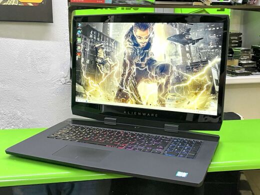 Ігровий ноутбук Dell Alienware M17 / 17.3" (1920x1080) WVA LED / Intel Core i7-8750H (6 (12) ядер 2.2 - 4.1 GHz) / 32 GB DDR4 / 256 GB SSD / nVidia GeForce RTX 2060, 6 GB GDDR6, 192- bit / WebCam / USB 3.1 / HDMI Ігровий ноутбук Dell Alienware M17 / 17.3" (1920x1080) WVA LED / Intel Core i7-8750H (6 (12) ядер 2.2 - 4.1 GHz) / 32 GB DDR4 / 256 GB SSD / nVidia GeForce RTX 2060, 6 GB GDDR6, 192- bit / WebCam / USB 3.1 / HDMI