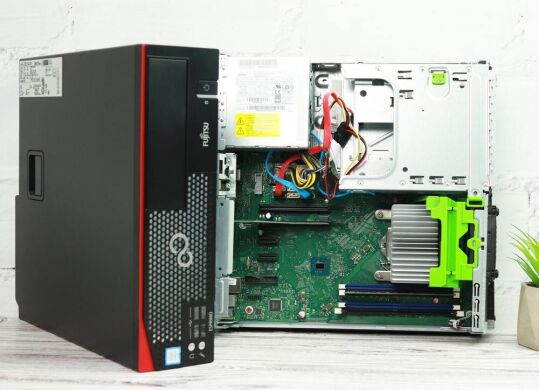 Компьютер Fujitsu Esprimo D757 SFF / Intel Core i5-6600 (4 ядра по 3.3 - 3.9 GHz) / 8 GB DDR4 / 240 GB SSD / Intel HD Graphics 530 