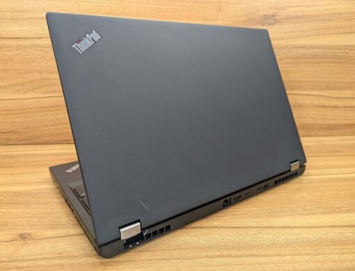 Мобільна робоча станція Б-клас Lenovo ThinkPad P52 / 15.6" (1920x1080) IPS / Intel Xeon E-2176M (6 (12) ядер по 2.7 - 4.4 GHz) / 32 GB DDR4 / 512 GB SSD / nVidia Quadro P2000, 4 GB GDDR5, 128-bit / TouchID / WebCam / Windows 10
