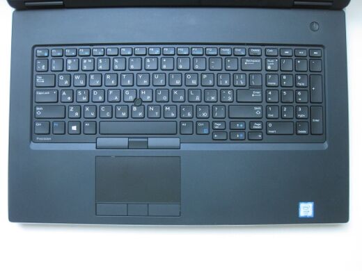 Мобільна робоча станція Dell Precision 7730 / 17.3" (1920x1080) IPS / Intel Xeon E-2176M (6 (12) ядер по 2.7 - 4.4 GHz) / 64 GB DDR4 / 256 GB SSD M.2 + 2x 500 GB SSD M.2 / AMD Radeon Pro WX 4150, 4 GB GDDR5, 128-bit / WebCam