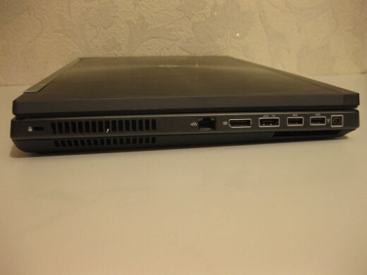 Мобільна робоча станція HP EliteBook 8770w / 17.3" (1920x1080) TN / Intel Core i7-3630QM (4 (8) ядра по 2.4 - 3.4 GHz) / 16 GB DDR3 / 128 GB SSD + 500 GB HDD / AMD FirePro M4000, 1 GB GDDR5, 128-bit / WebCam / DVD-ROM