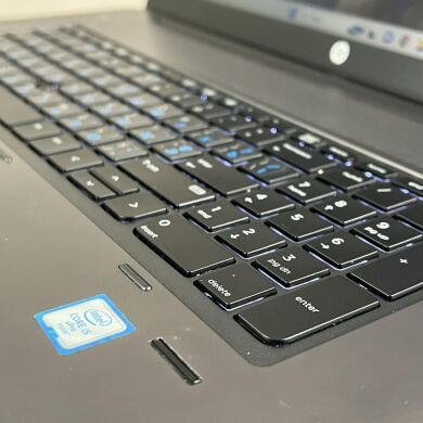 Мобільна робочая станція HP ZBook 17 G3 / 17.3" (1600x900) TN / Intel Core i5-6440HQ (4 ядра по 2.6 - 3.5 GHz) / 16 GB DDR4 / 256 GB SSD + 500 GB HDD / nVidia Quadro М1000M, 2 GB DDR3, 128-bit / WebCam