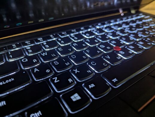 Мобільна робоча станція Lenovo ThinkPad P43s / 14" (1920x1080) IPS / Intel Core i7-8665U (4 (8) ядра по 1.9 - 4.8 GHz) / 32 GB DDR4 / 1000 GB SSD / nVidia Quadro P520, 2 GB GDDR5, 64-bit / WebCam / HDMI / Windows 10 Мобільна робоча станція Lenovo ThinkPad P43s / 14" (1920x1080) IPS / Intel Core i7-8665U (4 (8) ядра по 1.9 - 4.8 GHz) / 32 GB DDR4 / 1000 GB SSD / nVidia Quadro P520, 2 GB GDDR5, 64-bit / WebCam / HDMI / Windows 10