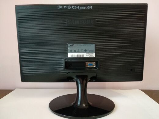 Монітор Samsung S19A300N / 18.5" (1366x768) TN / VGA + Блок живлення