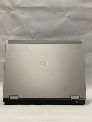 Ноутбук Б-класс HP EliteBook 8530p / 15.4" (1280x800) TN / Intel Core 2 Duo P8600 (2 ядра по 2.40 GHz) / 4 GB DDR2 / 320 GB HDD / AMD Radeon HD 3650, 256 MB GDDR3, 128-bit / WebCam / DVD-ROM