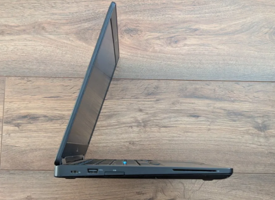Ноутбук Dell Latitude 5491 / 14" (1920x1080) IPS / Intel Core i5-8400H (4 (8) ядра по 2.5 - 4.2 GHz) / 8 GB DDR4 / 256 GB SSD / Intel UHD Graphics 630 / WebCam