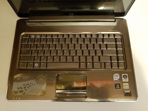 Ноутбук HP Pavilion dv5 / 15.4" (1280x800) TN / Intel Core 2 Duo P8600 (2 ядра по 2.4 GHz) / 4 GB DDR2 / 128 GB SSD / nVidia GeForce 9600M GT, 512 MB DDR2, 128-bit / DVD-ROM / WebCam