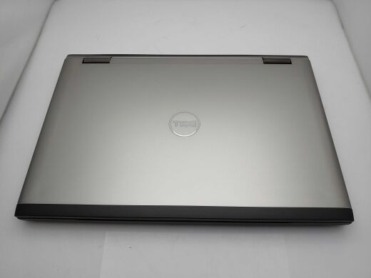 Ноутбук Dell Vostro 3750 Grey / 17.3" (1600x900) TN / Intel Core i3-2310M (2 (4) ядра по 2.1 GHz) / 8 GB DDR3 / 240 GB SSD / Intel HD Graphics 3000 / WebCam / DVD-ROM Ноутбук Dell Vostro 3750 Grey / 17.3" (1600x900) TN / Intel Core i3-2310M (2 (4) ядра по 2.1 GHz) / 8 GB DDR3 / 240 GB SSD / Intel HD Graphics 3000 / WebCam / DVD-ROM