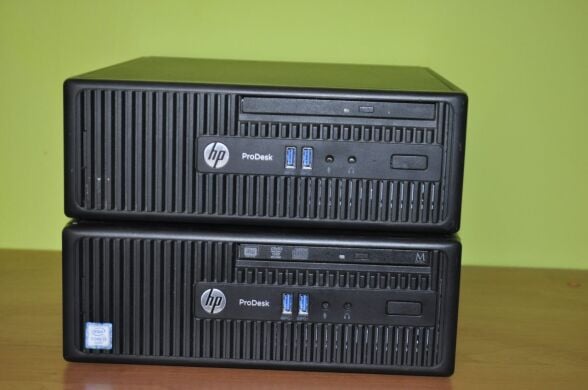 Компьютер HP ProDesk 400 G3 SFF / Intel Core i5-6500 (4 ядра по 3.2 - 3.6 GHz) / 16 GB DDR4 / 1000 GB SSD / Intel HD Graphics 530 / DVD-ROM / Windows 11 Pro + Клавиатура и мышка
