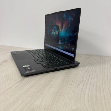 Ігровий ноутбук Б-клас Lenovo Legion 5 15IH7H / 15.6" (1920x1080) IPS / Intel Core i7-12700H (14 (20) ядер по 2.3 - 4.7 GHz) / 16 GB DDR5 / 1000 GB SSD NVMe / nVidia GeForce RTX 3060, 6 GB GDDR6, 192-bit / WebCam