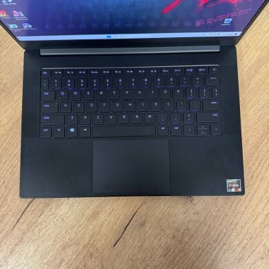 Ігровий ноутбук Razer Blade 14 RZ09-0427 / 14" (2560x1440) IPS / AMD Ryzen 9 6900HX (8 (16) ядер по 3.3 - 4.9 GHz) / 16 GB DDR4 / 1000 GB SSD NVMe / nVidia GeForce RTX 3070 Ti, 8 GB GDDR6, 256-bit / WebCam