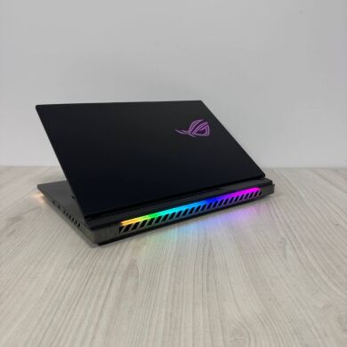 Ігровий ноутбук Asus ROG Strix Scar 16 G634JZ / 16" (2560x1600) IPS / Intel Core i9-13980HX (24 (32) ядер по 2.2 - 5.5 GHz) / 32 GB DDR5 / 1000 GB SSD NVMe / nVidia GeForce RTX 4080, 12 GB GDDR6, 192-bit / WebCam