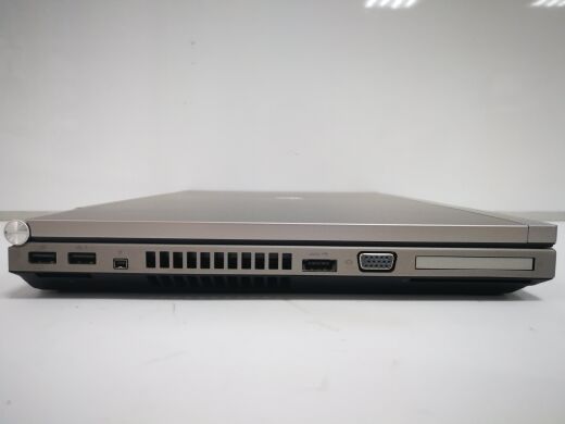 Мобільна робоча станція HP EliteBook 8570b / 15.6" (1366x768) TN / Intel Core i7-3720QM (4 (8) ядра по 2.6 - 3.6 GHz) / 12 GB DDR3 / 240 GB SSD / AMD Radeon HD 7570M, 1 GB GDDR5, 64-bit / WebCam + Сумка Ritar (15.6") Black NEW