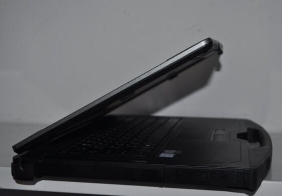 Полузащищенный ноутбук Getac S410 G3 / 14" (1366x768) TN / Intel Core i5-8265U (4 (8) ядра по 1.6 - 3.9 GHz) / 8 GB DDR4 / 240 GB SSD / Intel UHD Graphics 620 / Windows 11 Pro Полузащищенный ноутбук Getac S410 G3 / 14" (1366x768) TN / Intel Core i5-8265U (4 (8) ядра по 1.6 - 3.9 GHz) / 8 GB DDR4 / 240 GB SSD / Intel UHD Graphics 620 / Windows 11 Pro