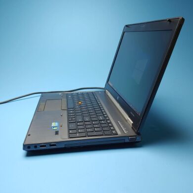 Мобильная рабочая станция Б-класс HP Elitebook 8560w / 15.6" (1600x900) TN / Intel Core i5-2540M (2 (4) ядра по 2.6 - 3.3 GHz) / 8 GB DDR3 / 480 GB SSD / AMD FirePro M5950, 1 GB GDDR5, 128-bit / WebCam / Win 10 Pro Мобильная рабочая станция Б-класс HP Elitebook 8560w / 15.6" (1600x900) TN / Intel Core i5-2540M (2 (4) ядра по 2.6 - 3.3 GHz) / 8 GB DDR3 / 480 GB SSD / AMD FirePro M5950, 1 GB GDDR5, 128-bit / WebCam / Win 10 Pro