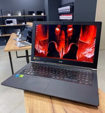 Ігровий ноутбук Acer Aspire V Nitro VN7-571G / 15.6" (1920x1080) IPS / Intel Core i5-4210U (2 (4) ядра по 1.7 - 2.7 GHz) / 8 GB DDR3 / 256 GB SSD / nVidia GeForce 840M, 2 GB DDR3, 64-bit / WebCam / DVD-RW / Win 10 Pro Ігровий ноутбук Acer Aspire V Nitro VN7-571G / 15.6" (1920x1080) IPS / Intel Core i5-4210U (2 (4) ядра по 1.7 - 2.7 GHz) / 8 GB DDR3 / 256 GB SSD / nVidia GeForce 840M, 2 GB DDR3, 64-bit / WebCam / DVD-RW / Win 10 Pro