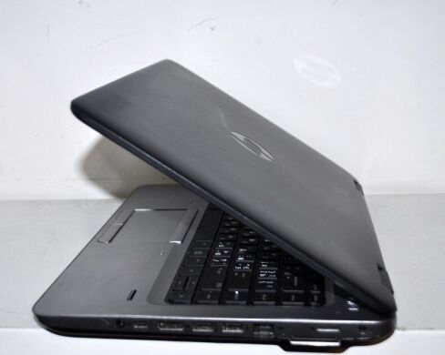 Ноутбук HP ProBook 645 G2 / 14" (1366x768) TN / AMD A10-8700B (4 ядра по 1.8 - 3.2 GHz) / 8 GB DDR3 / 1000 GB SSD NEW / AMD Radeon R6 Graphics / WebCam / АКБ NEW / Windows 10 Pro