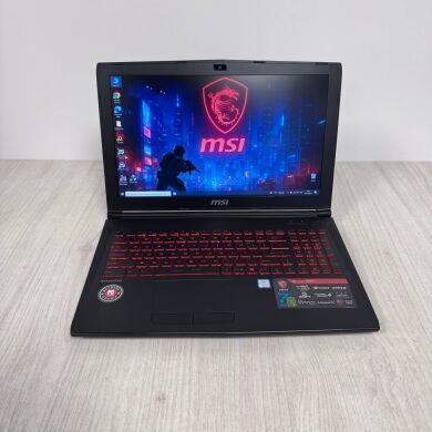 Ігровий ноутбук Б-клас MSI GL62M 7REX / 15.6" (1920x1080) TN / Intel Core i7-7700HQ (4 (8) ядра по 2.8 - 3.8 GHz) / 16 GB DDR4 / 128 GB SSD NVMe + 1000 GB HDD / nVidia GeForce GTX 1050 Ti, 4 GB GDDR5, 128-bit / WebCam Ігровий ноутбук Б-клас MSI GL62M 7REX / 15.6" (1920x1080) TN / Intel Core i7-7700HQ (4 (8) ядра по 2.8 - 3.8 GHz) / 16 GB DDR4 / 128 GB SSD NVMe + 1000 GB HDD / nVidia GeForce GTX 1050 Ti, 4 GB GDDR5, 128-bit / WebCam