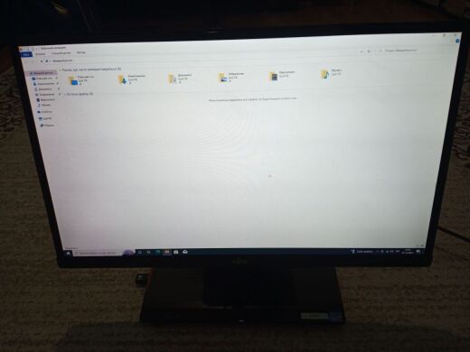 Моноблок Б-клас Fujitsu Esprimo X913 / 23" (1920x1080) IPS / Intel Core i3-3220T (2 (4) ядра по 2.8 GHz) / 4 GB DDR3 / 300 GB HDD / Intel HD Graphics 2500