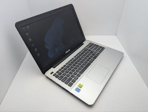 Ноутбук Asus R556L / 15.6" (1366x768) TN / Intel Core i3-4005U (2 (4) ядра по 1.7 GHz) / 8 GB DDR3 / 128 GB SSD / nVidia GeForce 920M, 2 GB GDDR3, 64-bit / WebCam / DVD-ROM