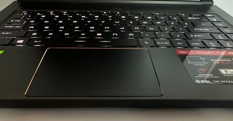 Ігровий ноутбук MSI GS65 Stealth Thin 8RF / 15.6" (1920x1080) IPS / Intel Core i7-8750H (6 (12) ядра по 2.2 - 4.1 GHz) / 32 GB DDR4 / 512 GB SSD / nVidia GeForce GTX 1070 Max-Q, 8 GB GDDR5, 256-bit / WebCam / Win 11 Pro