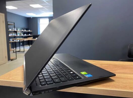 Ігровий ноутбук Acer Aspire V Nitro VN7-571G / 15.6" (1920x1080) IPS / Intel Core i5-4210U (2 (4) ядра по 1.7 - 2.7 GHz) / 8 GB DDR3 / 256 GB SSD / nVidia GeForce 840M, 2 GB DDR3, 64-bit / WebCam / DVD-RW / Win 10 Pro Ігровий ноутбук Acer Aspire V Nitro VN7-571G / 15.6" (1920x1080) IPS / Intel Core i5-4210U (2 (4) ядра по 1.7 - 2.7 GHz) / 8 GB DDR3 / 256 GB SSD / nVidia GeForce 840M, 2 GB DDR3, 64-bit / WebCam / DVD-RW / Win 10 Pro