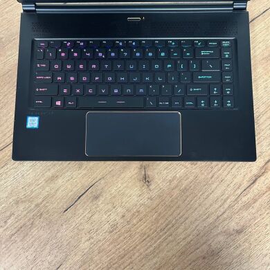 Ігровий ноутбук MSI GS65 Stealth 9SE / 15.6" (1920x1080) IPS / Intel Core i7-9750H (6 (12) ядра по 2.6 - 4.5 GHz) / 16 GB DDR4 / 512 GB SSD / nVidia GeForce RTX 2060, 6 GB GDDR6, 192-bit / WebCam