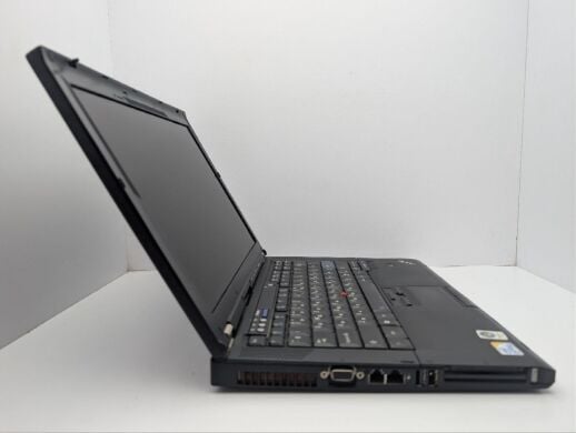 Ноутбук Lenovo ThinkPad T400 / 14" (1440x900) TN / Intel Core 2 Duo P8400 (2 ядра по 2.2 GHz) / 6 GB DDR3 / 160 GB HDD / Intel HD Graphics / DVD-ROM Ноутбук Lenovo ThinkPad T400 / 14" (1440x900) TN / Intel Core 2 Duo P8400 (2 ядра по 2.2 GHz) / 6 GB DDR3 / 160 GB HDD / Intel HD Graphics / DVD-ROM