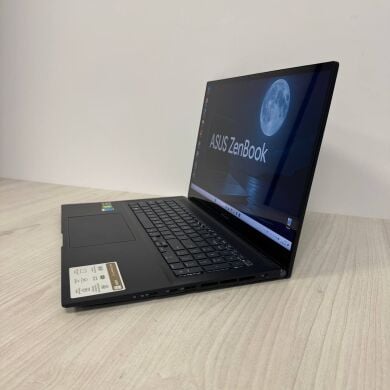 Игровой ноутбук Asus ZenBook Pro 17 UM6702R / 17.3" (2560x1440) IPS Touch / AMD Ryzen 7 6800H (8 (16) ядер по 3.2 - 4.7 GHz) / 16 GB DDR5 / 512 GB SSD NVMe / nVidia GeForce RTX 3050, 4 GB GDDR6, 128-bit / WebCam Игровой ноутбук Asus ZenBook Pro 17 UM6702R / 17.3" (2560x1440) IPS Touch / AMD Ryzen 7 6800H (8 (16) ядер по 3.2 - 4.7 GHz) / 16 GB DDR5 / 512 GB SSD NVMe / nVidia GeForce RTX 3050, 4 GB GDDR6, 128-bit / WebCam