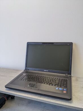 Ноутбук Б-класс Medion Akoya P8614 / 18.4" (1680 x 945) TN / Intel Core i3-370M (2 (4) ядра по 2.4 GHz) / 6 GB DDR3 / 640 GB HDD / ATI Radeon HD 4650, 1GB / WebCam / DVD-ROM